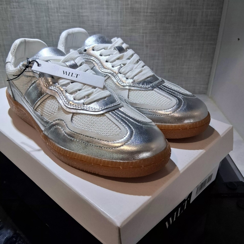 WILT Sneakers Women's Size 10 Silver Metallic Gum Sole BRAND-NEW w/tag/box - Picture 2 of 10